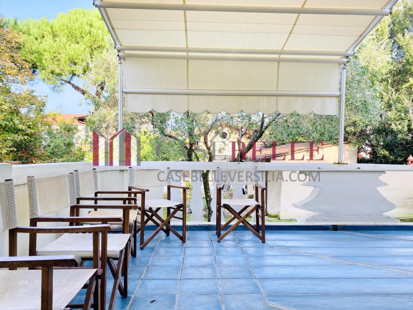 Quadrilocale arredato in affitto, Pietrasanta tonfano