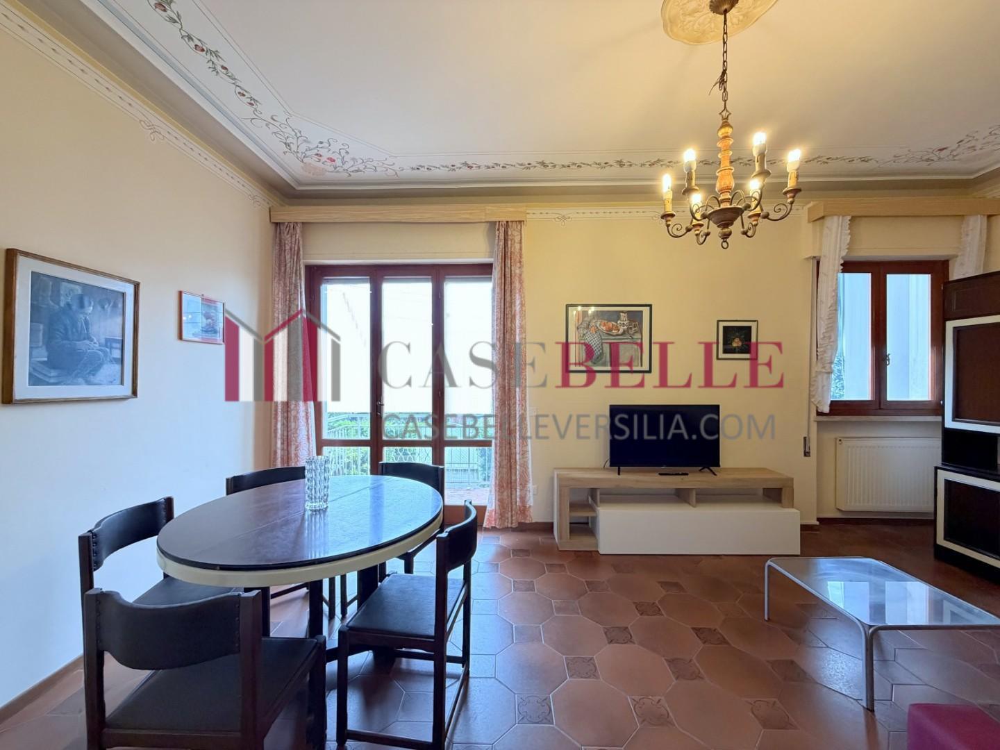 Casa indipendente arredata in affitto, Camaiore lido di