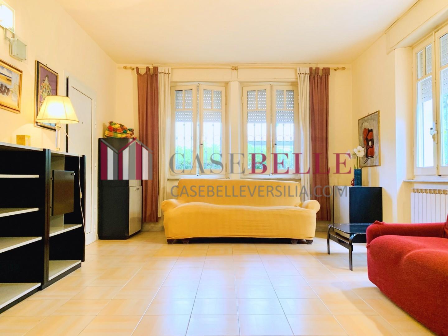 Villa Bifamiliare arredata in affitto, Camaiore lido di