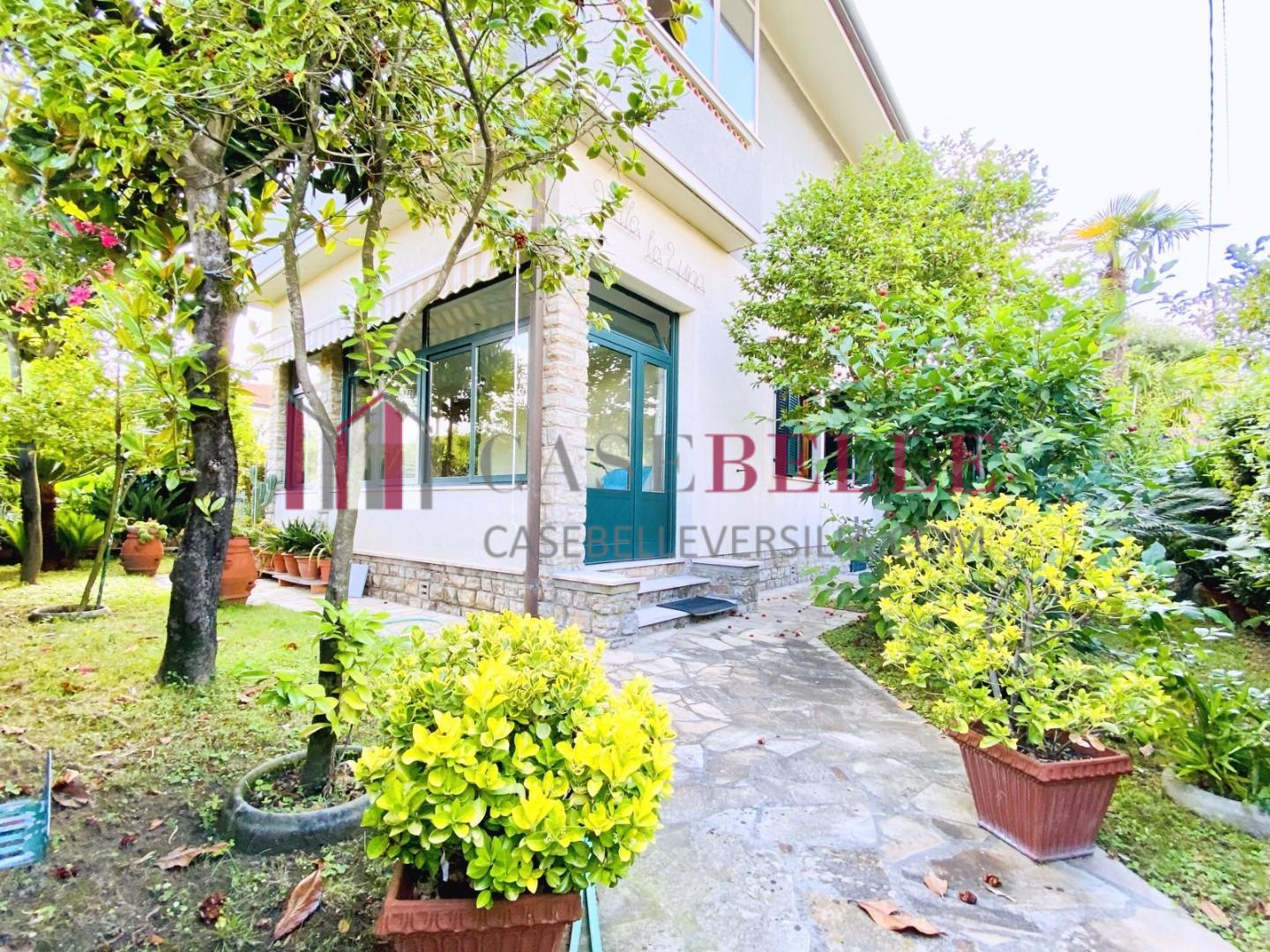 Villa Bifamiliare arredata in affitto, Pietrasanta tonfano