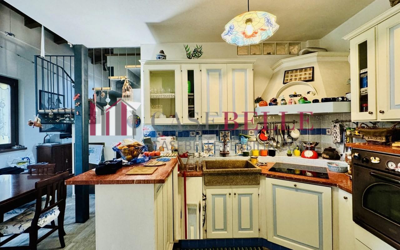 Casa indipendente arredata in affitto, Pietrasanta focette