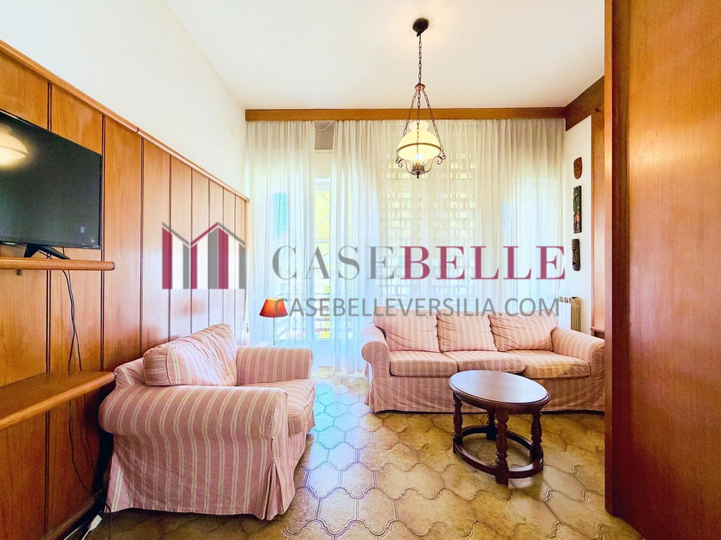 Casa indipendente arredata in affitto, Camaiore lido di