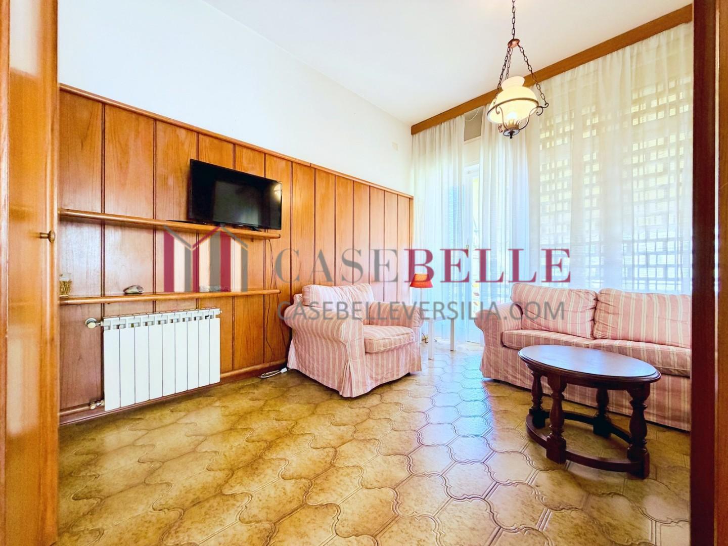 Casa indipendente arredata in affitto, Camaiore lido di