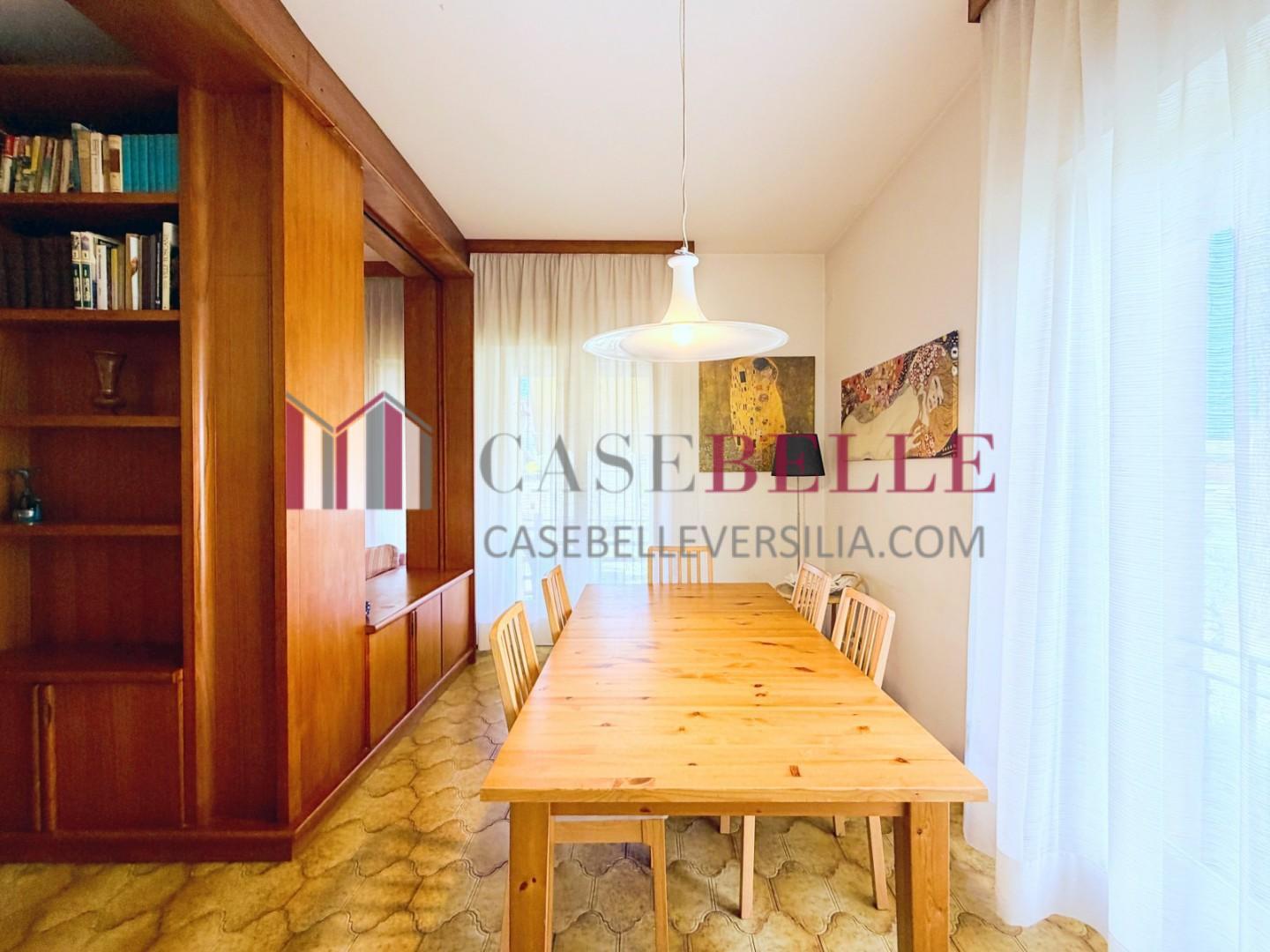 Casa indipendente arredata in affitto, Camaiore lido di