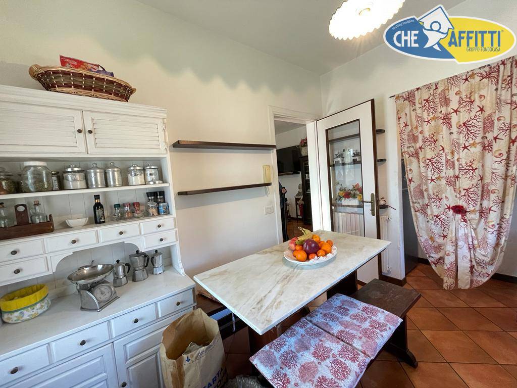 Casa singola in affitto a Forte dei Marmi, Vaiana