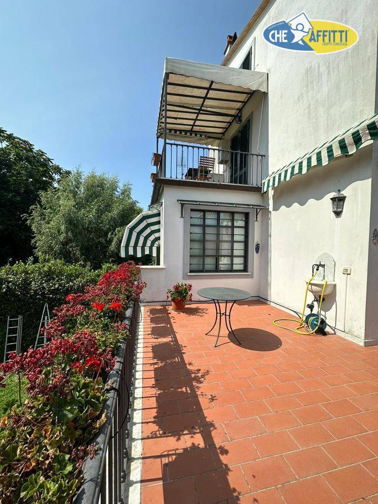 Semindipendente in affitto a Forte dei Marmi, Centro