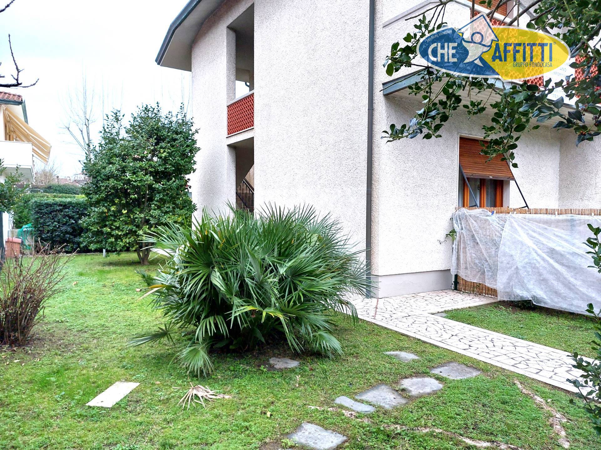 Indipendente in affitto a Massa, Marina di Massa