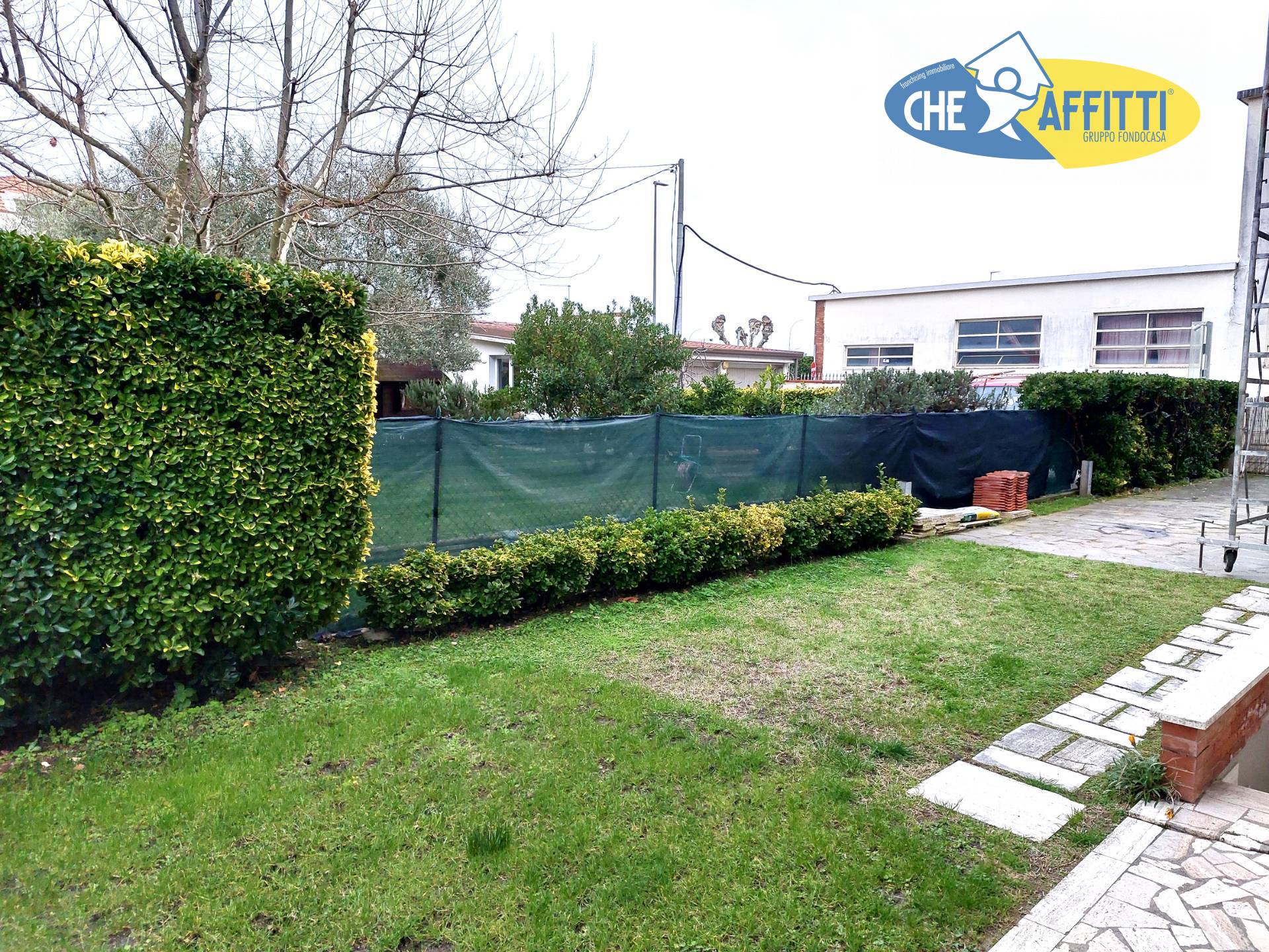 Indipendente in affitto a Massa, Marina di Massa