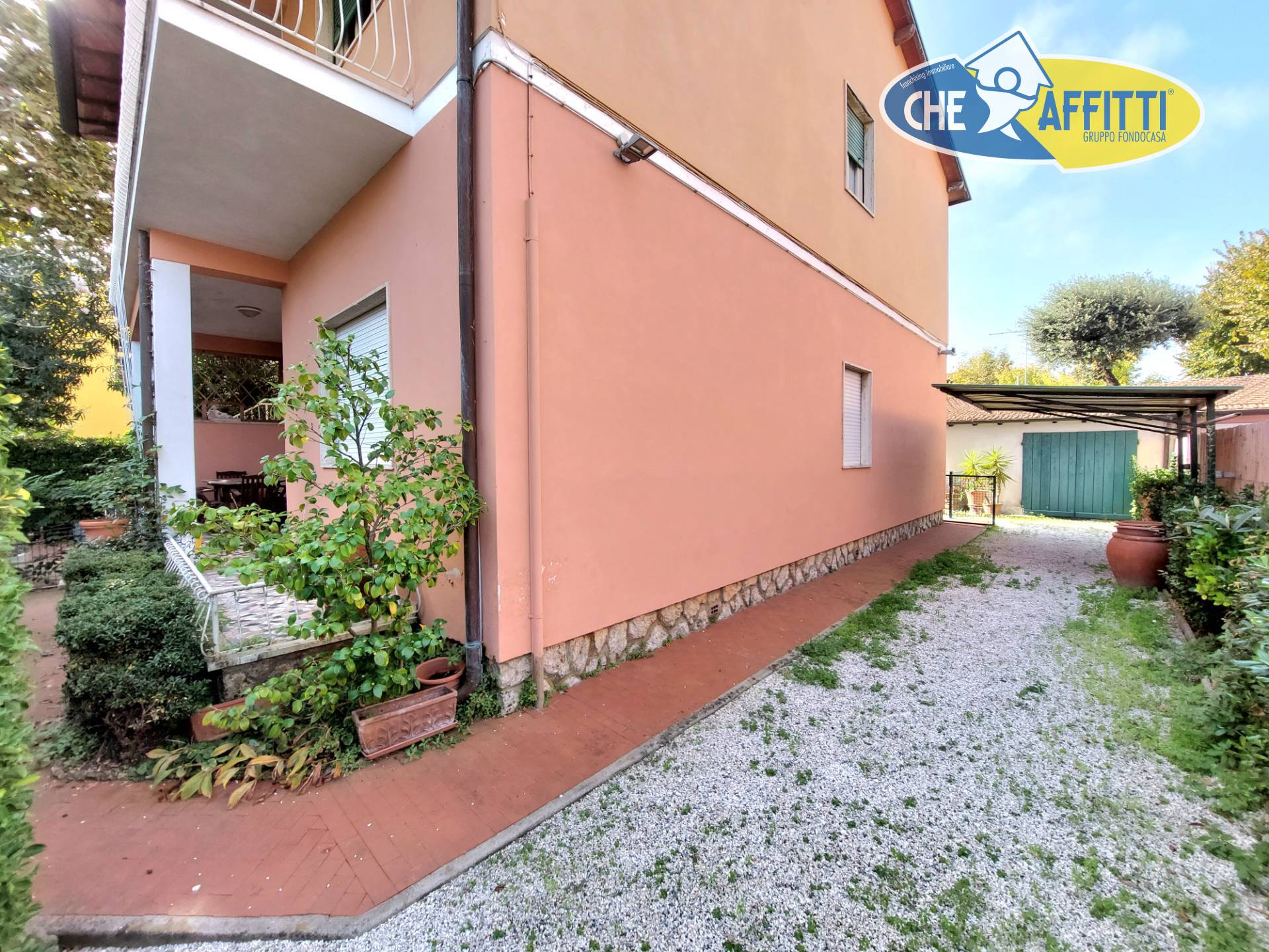 Casa indipendente in affitto a Pietrasanta, Marina di Pietrasanta