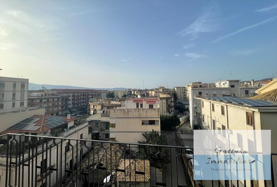 Quadrilocale in vendita, Reggio Calabria via itria