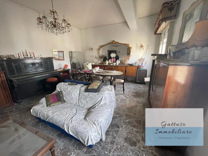 Quadrilocale in vendita, Reggio Calabria via itria