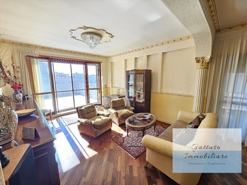 Attico con box, Reggio Calabria via palmi