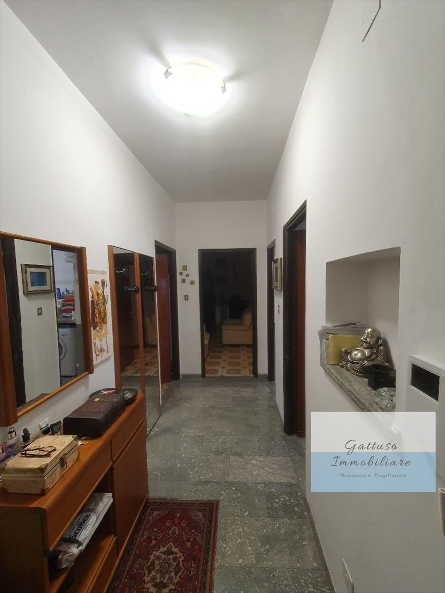 Quadrilocale da ristrutturare, Reggio Calabria pellaro