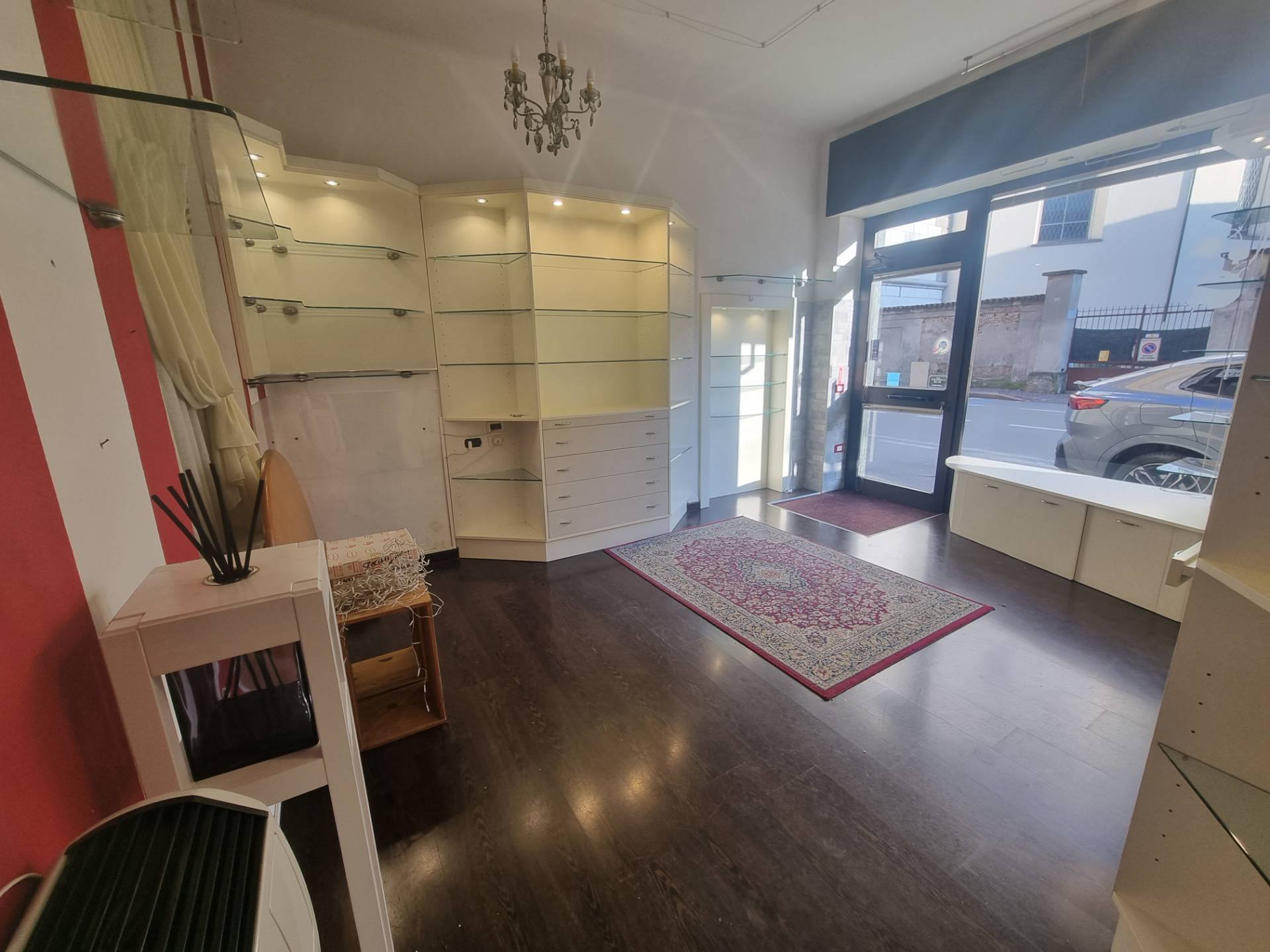 Negozio in affitto a Gorgonzola