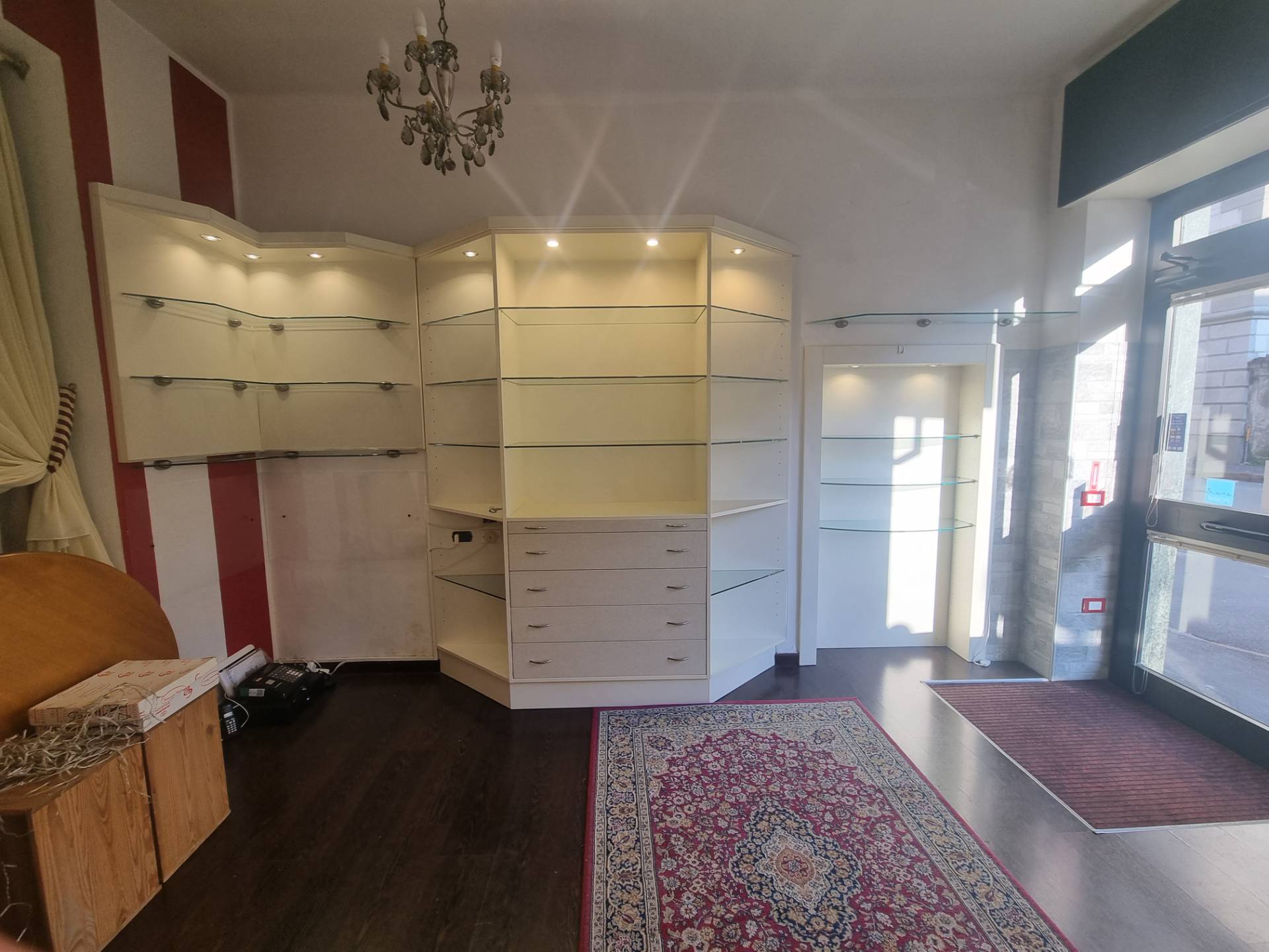 Negozio in affitto a Gorgonzola