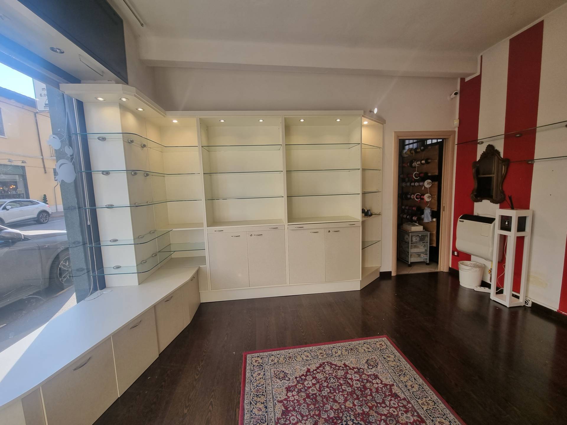 Negozio in affitto a Gorgonzola