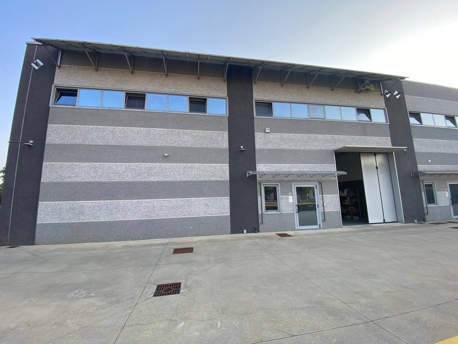 Laboratorio/Capannone in vendita a Pozzuolo Martesana, Trecella