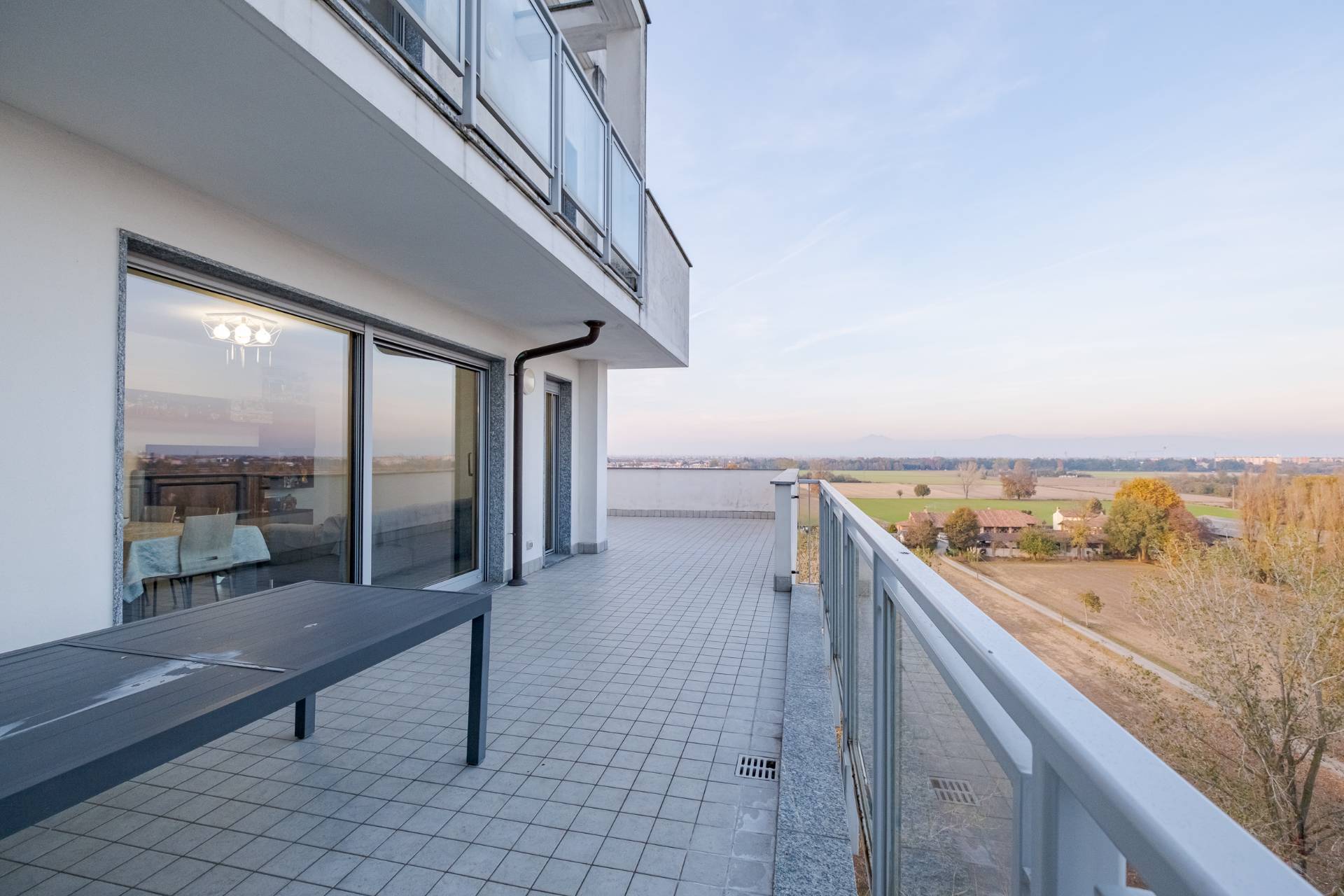 Appartamento in vendita a Segrate, Villaggio Ambrosiano