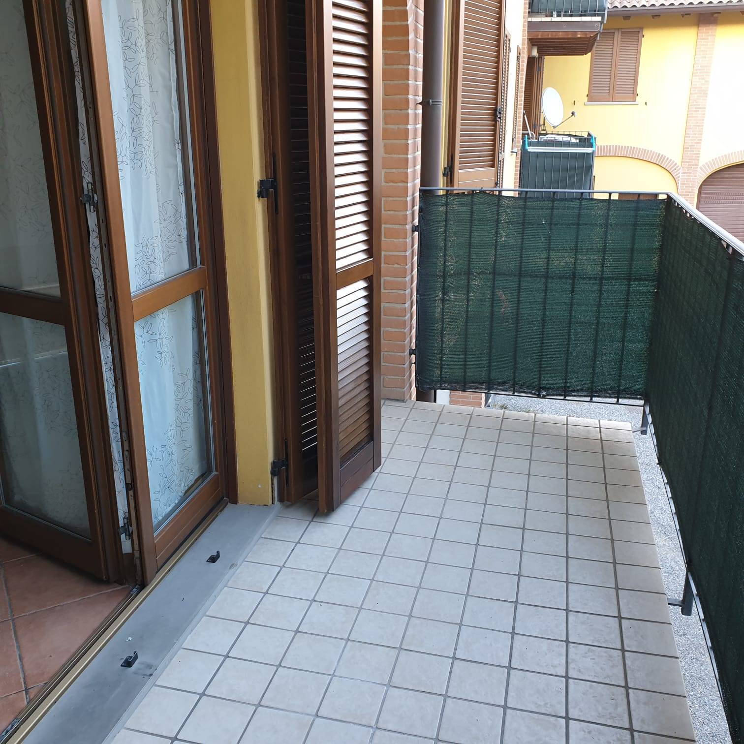 Appartamento in affitto a Trezzano Rosa