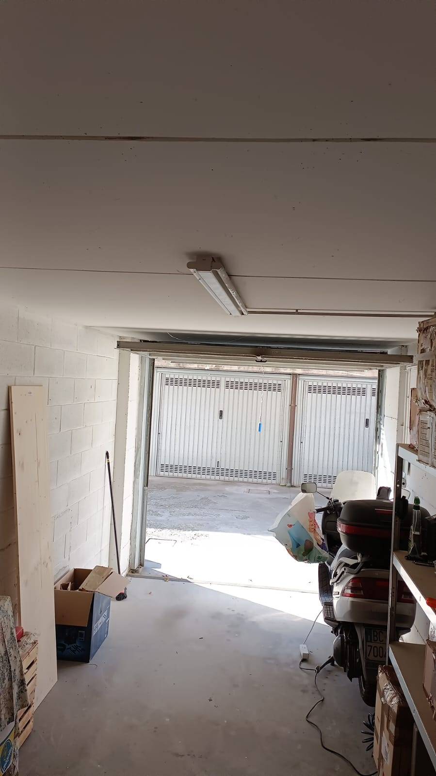 Box o garage in vendita a Ornago