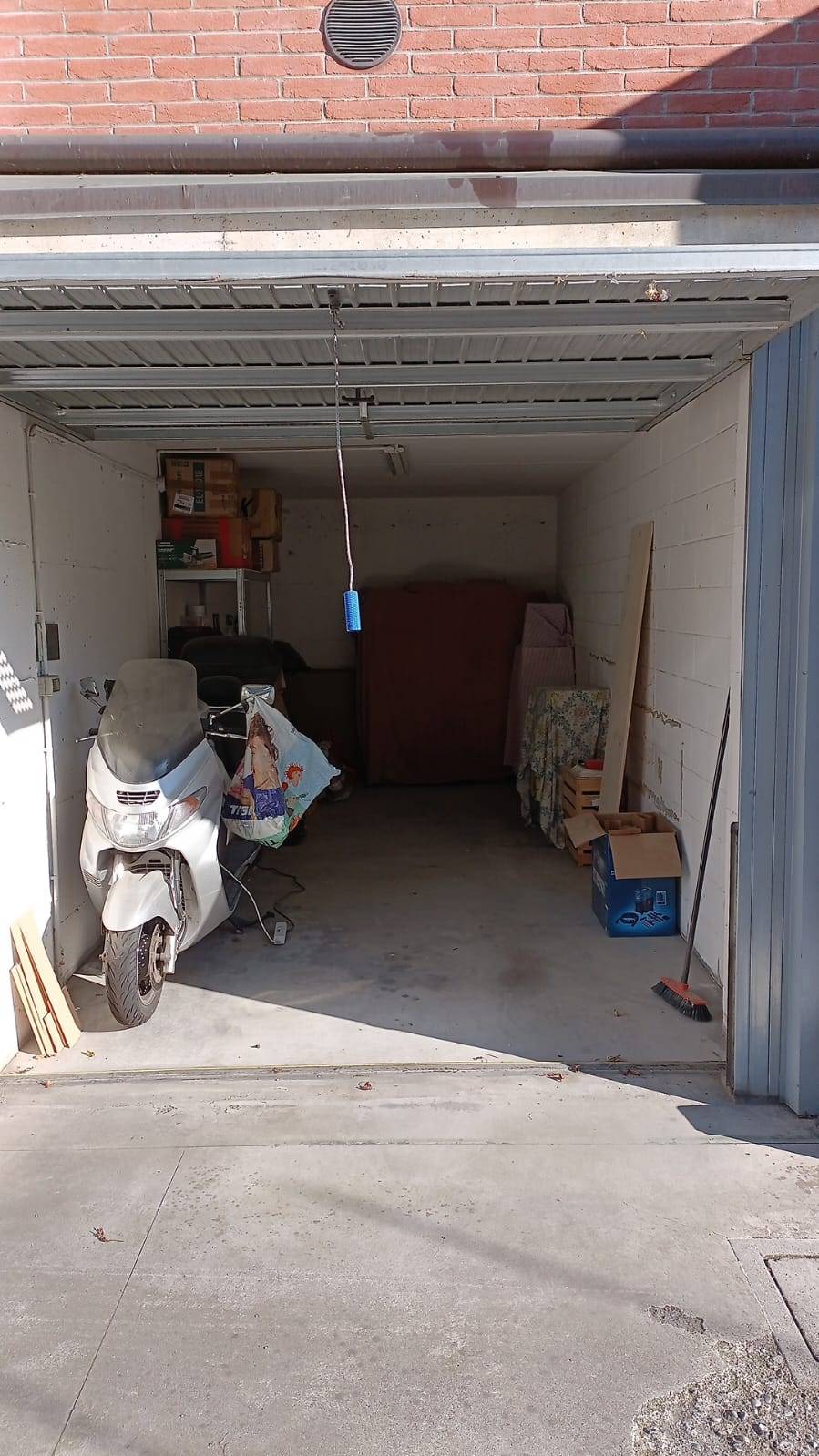 Box o garage in vendita a Ornago