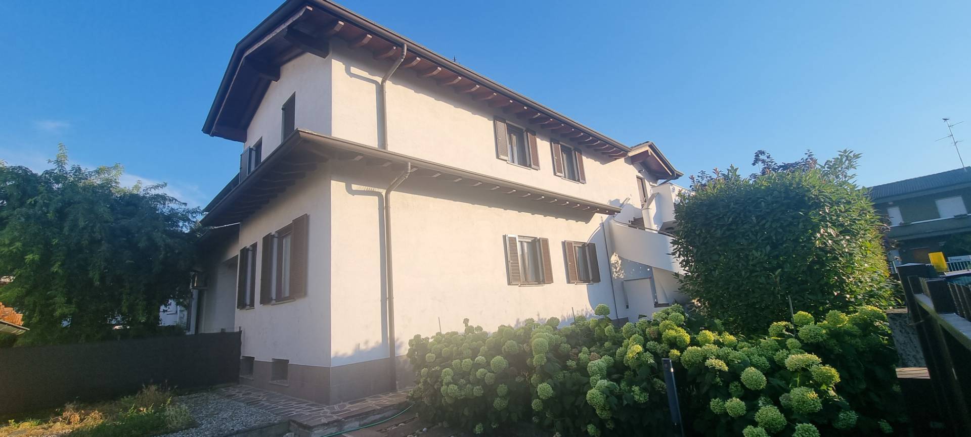 Appartamenti in Villa in vendita a Bellinzago Lombardo