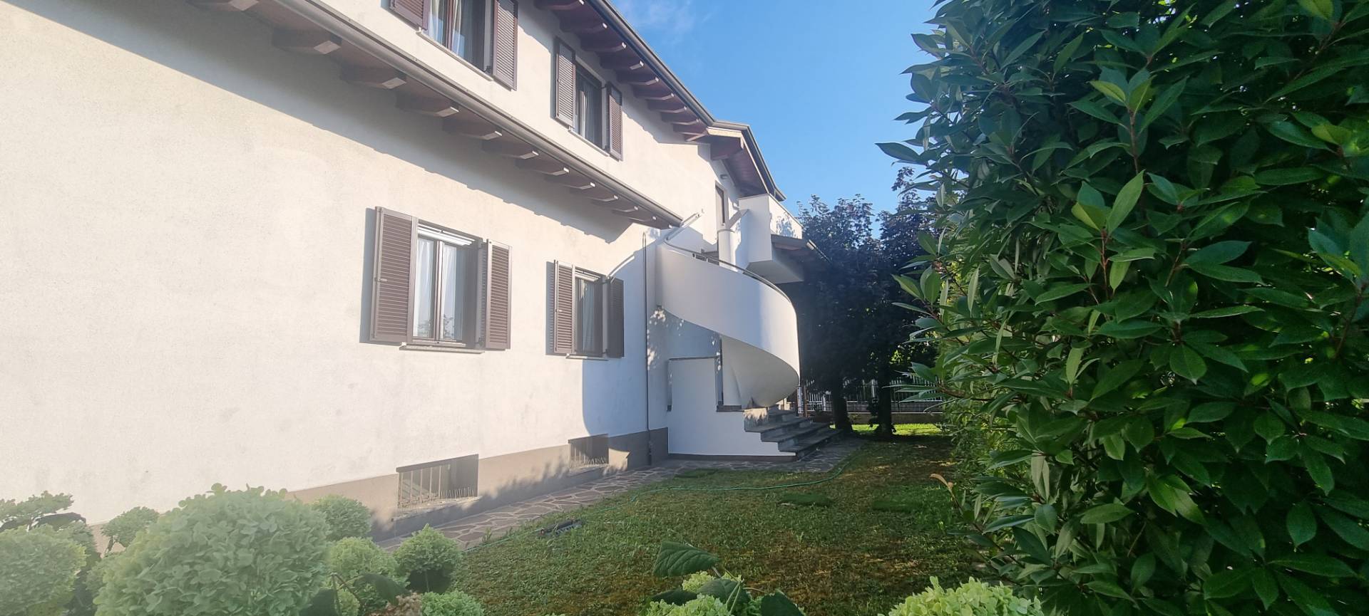 Appartamenti in Villa in vendita a Bellinzago Lombardo