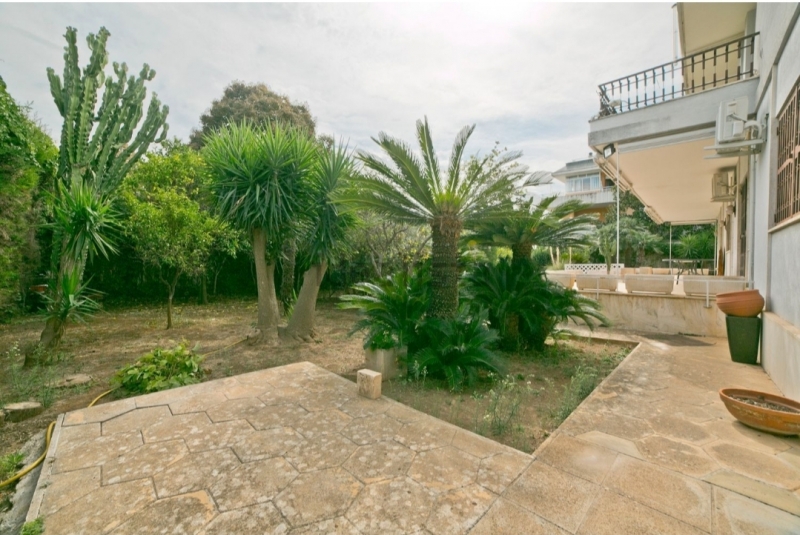 Villa con giardino a Lecce