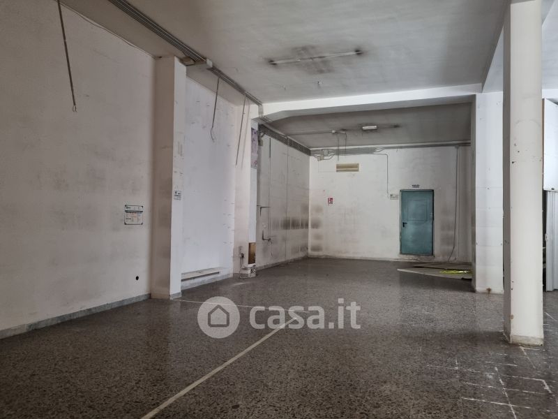 Locale commerciale in affitto a Lecce