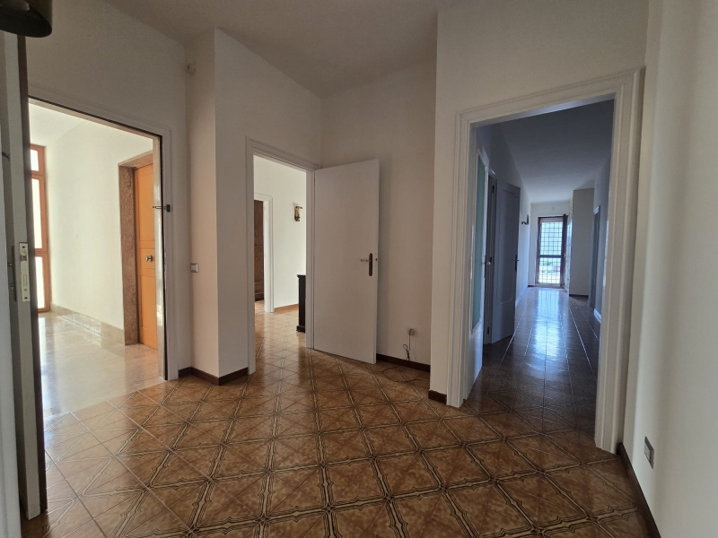 Attico arredato in affitto a Lecce