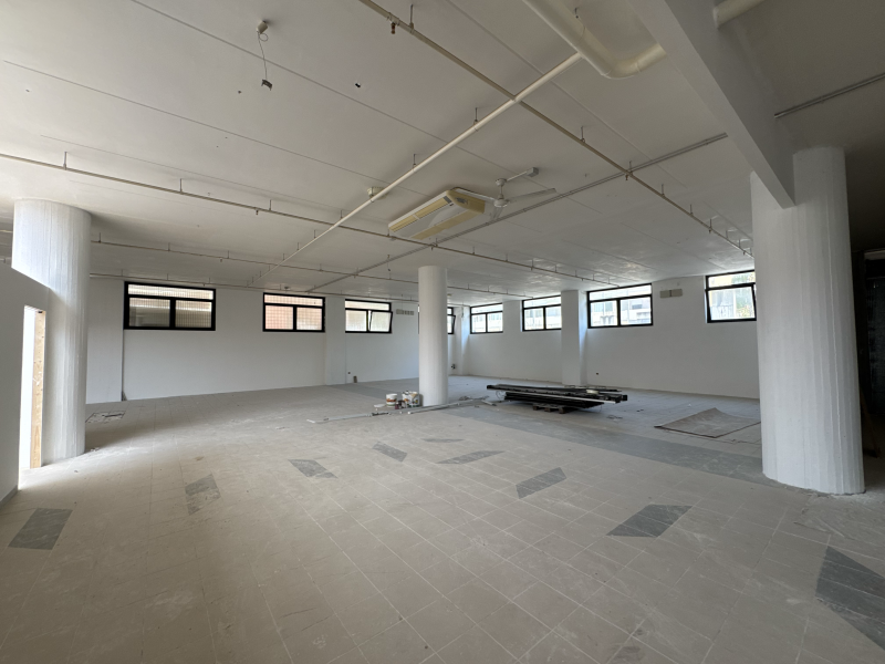 Locale commerciale ristrutturata a Lecce