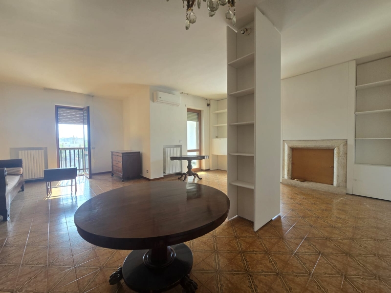 Appartamento con terrazzo a Lecce