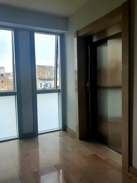 Ufficio classe A4 a Lecce