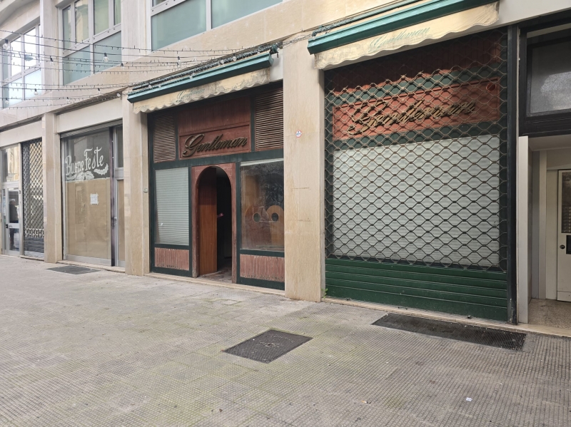 Locale commerciale ristrutturata a Lecce