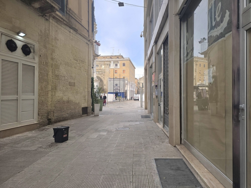Locale commerciale ristrutturata a Lecce