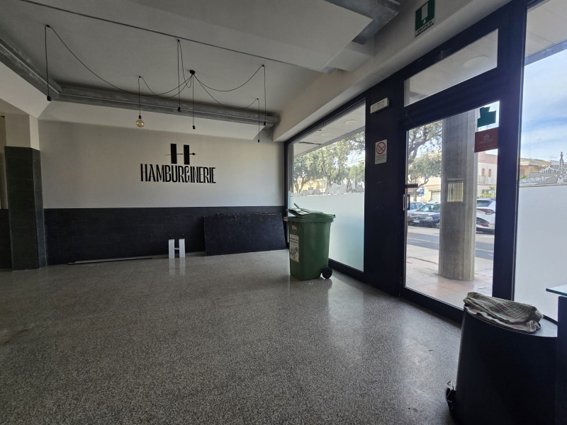 Locale commerciale in affitto a Lecce