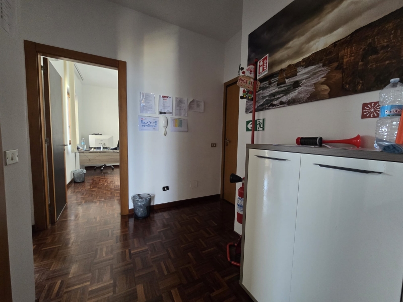 Ufficio in affitto a Lecce