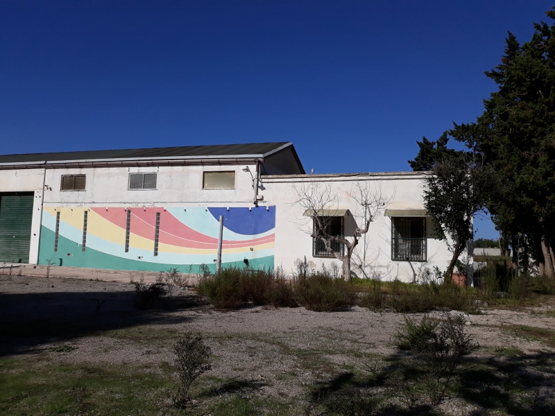 Capannone con giardino a Lecce