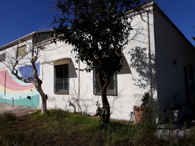 Capannone con giardino a Lecce