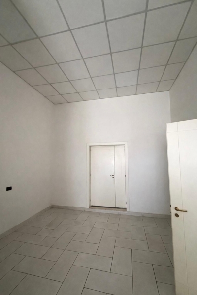 Capannone classe A4 a Lecce