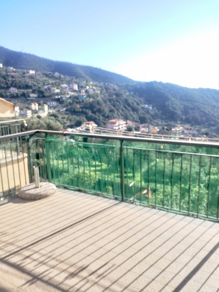 Trilocale vista mare a Varazze