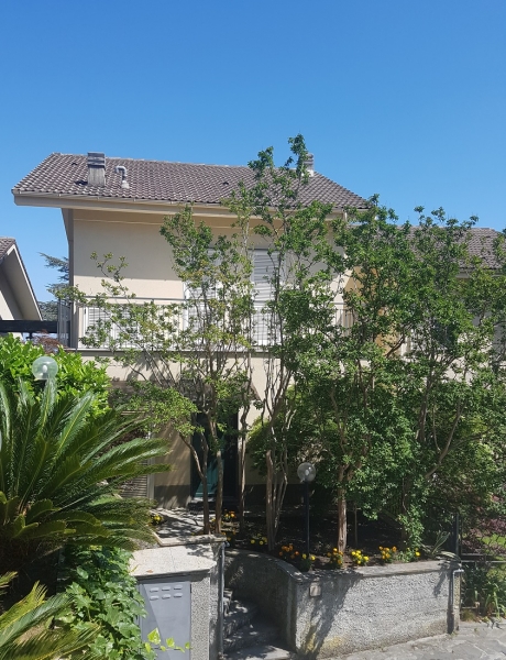 Appartamento con giardino a Varazze