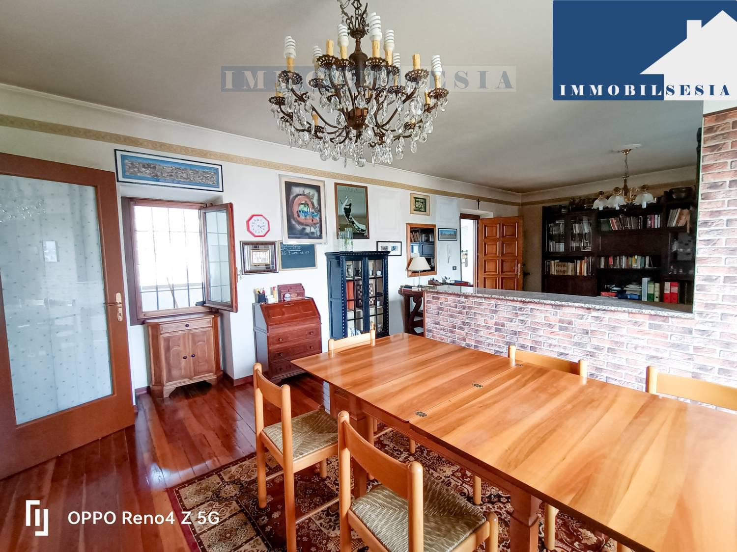 Casa indipendente con giardino a Valduggia