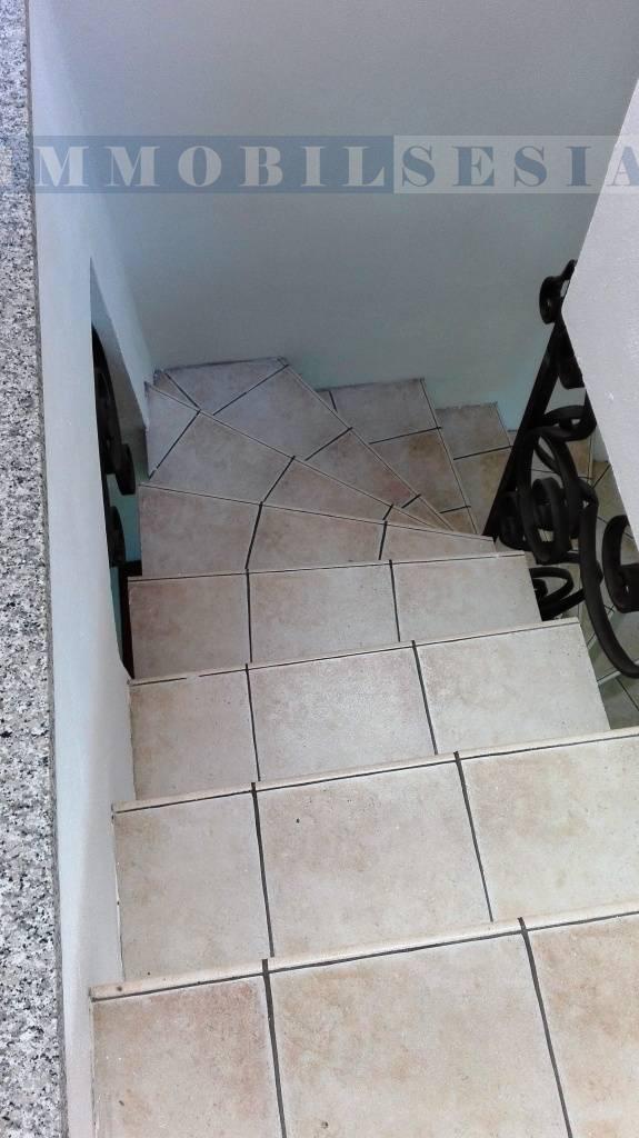 Locale commerciale ristrutturata a Borgosesia