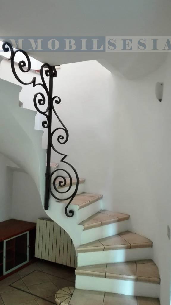 Locale commerciale ristrutturata a Borgosesia