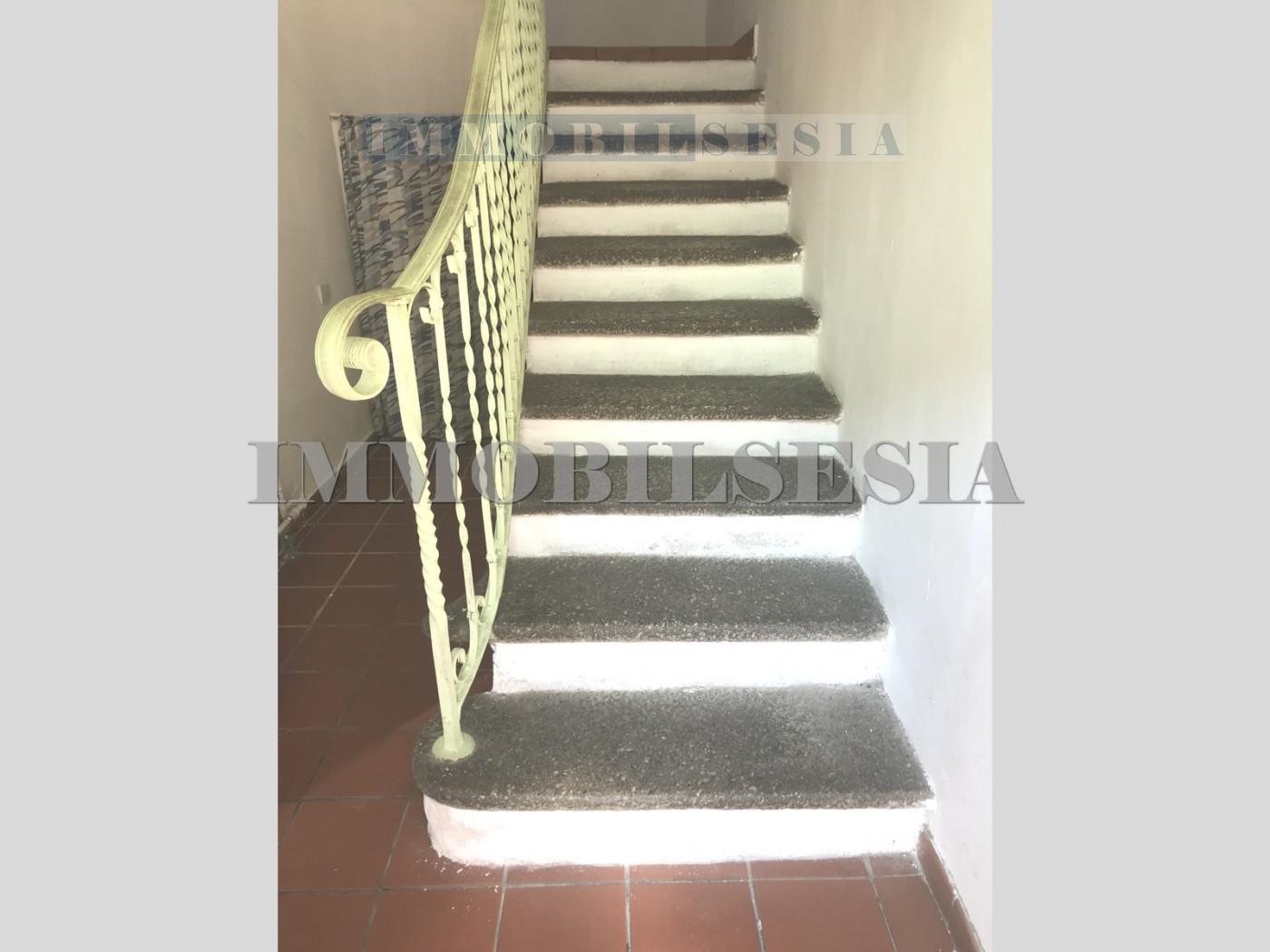 Casa indipendente con box doppio a Roasio