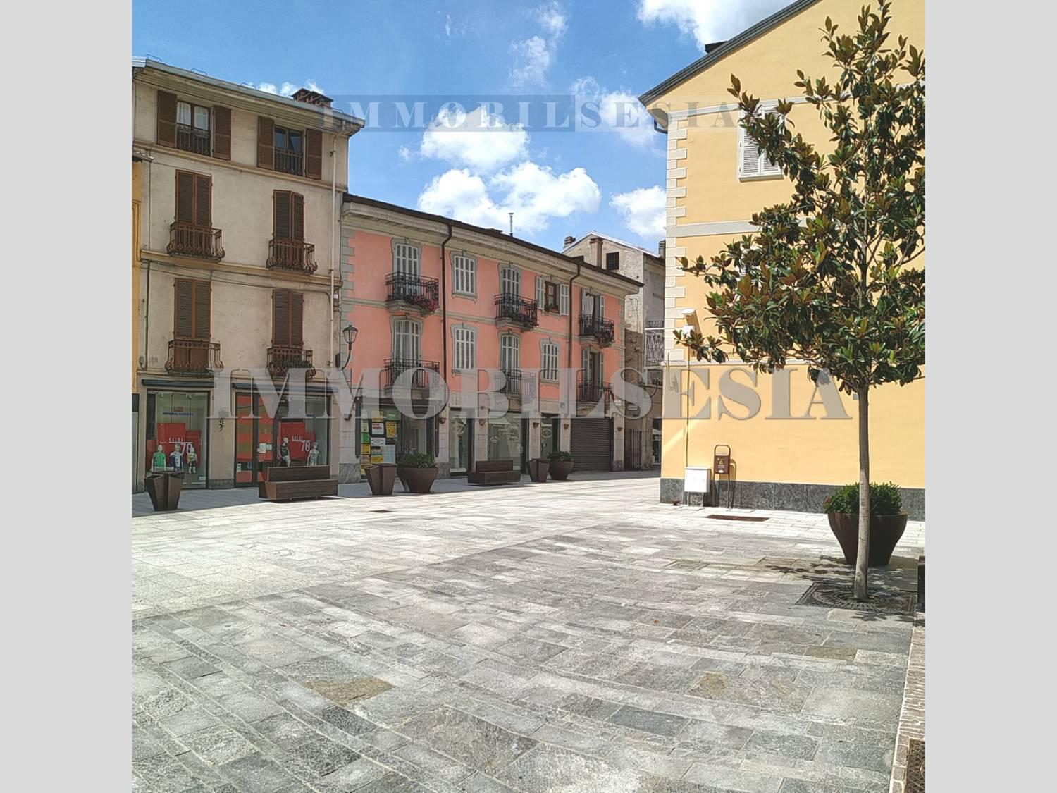 Bilocale arredato in affitto a Borgosesia