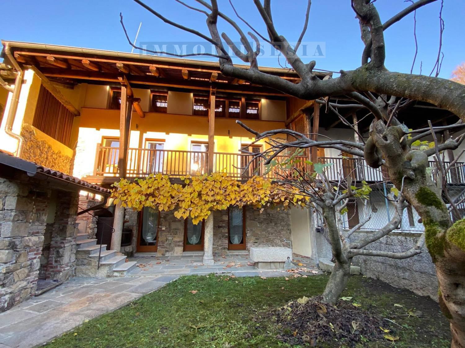 Casa indipendente con giardino a Quarona