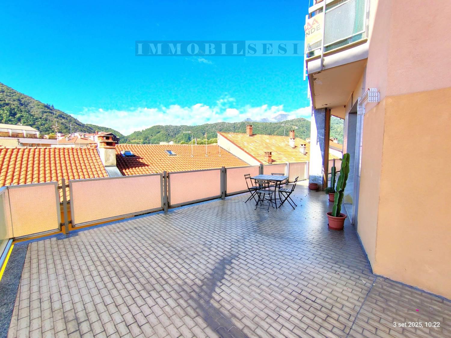 Appartamento arredato in affitto a Borgosesia