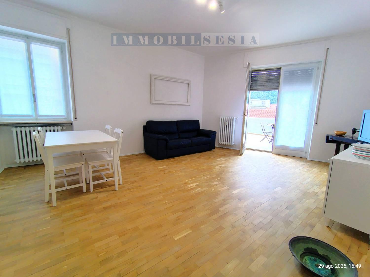 Appartamento arredato in affitto a Borgosesia